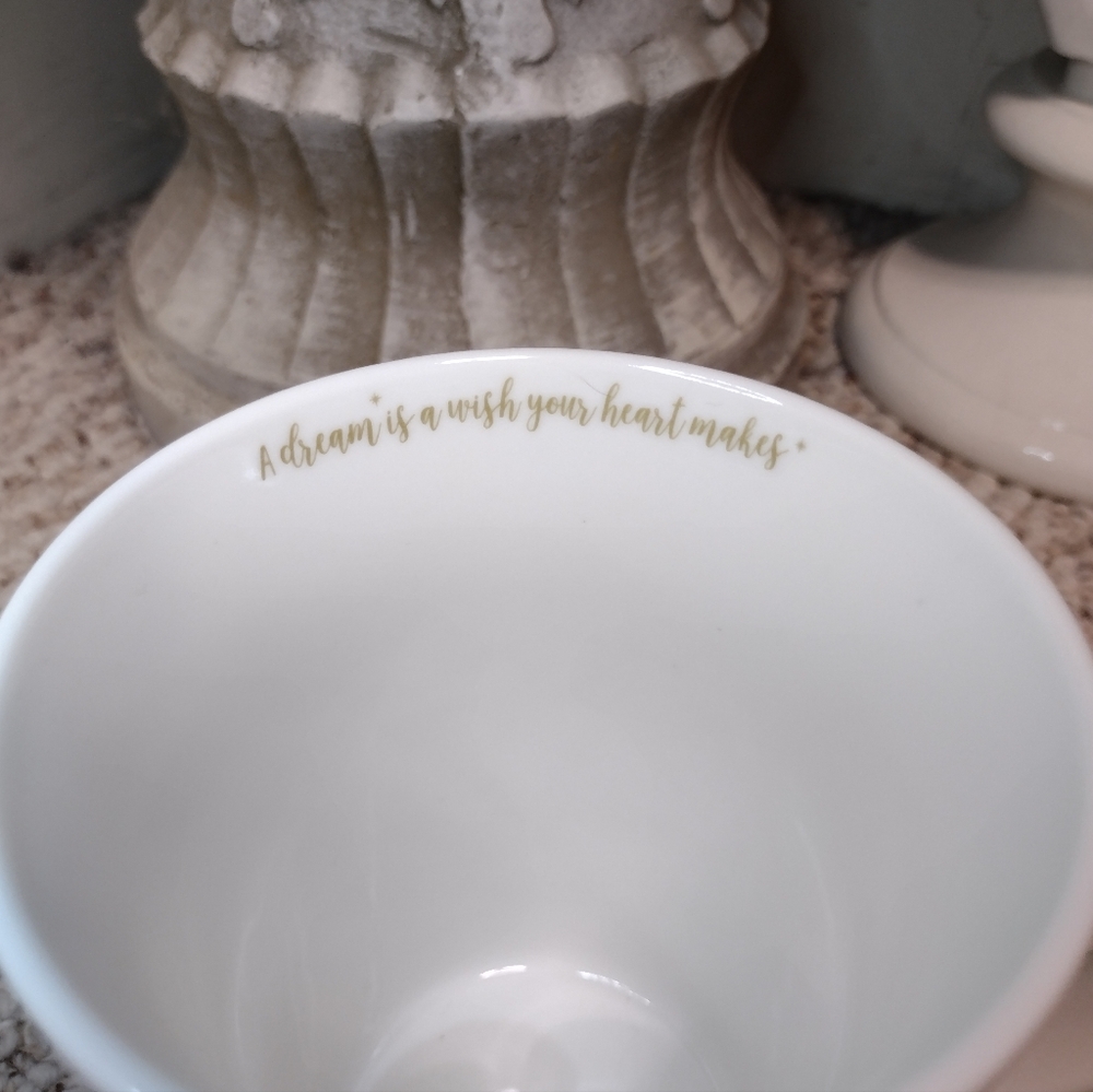 Disney "A Dream Is A Wish Your Heart Makes" Gold Metallic Cinderella Castle Mug - Picture 3 of 9